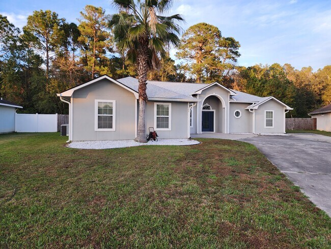 105 Camellia Dr in Kingsland, GA - Building Photo - Building Photo