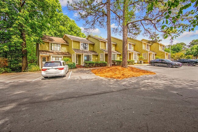 503 Cypress Trace Dr in Fayetteville, NC - Foto de edificio - Building Photo