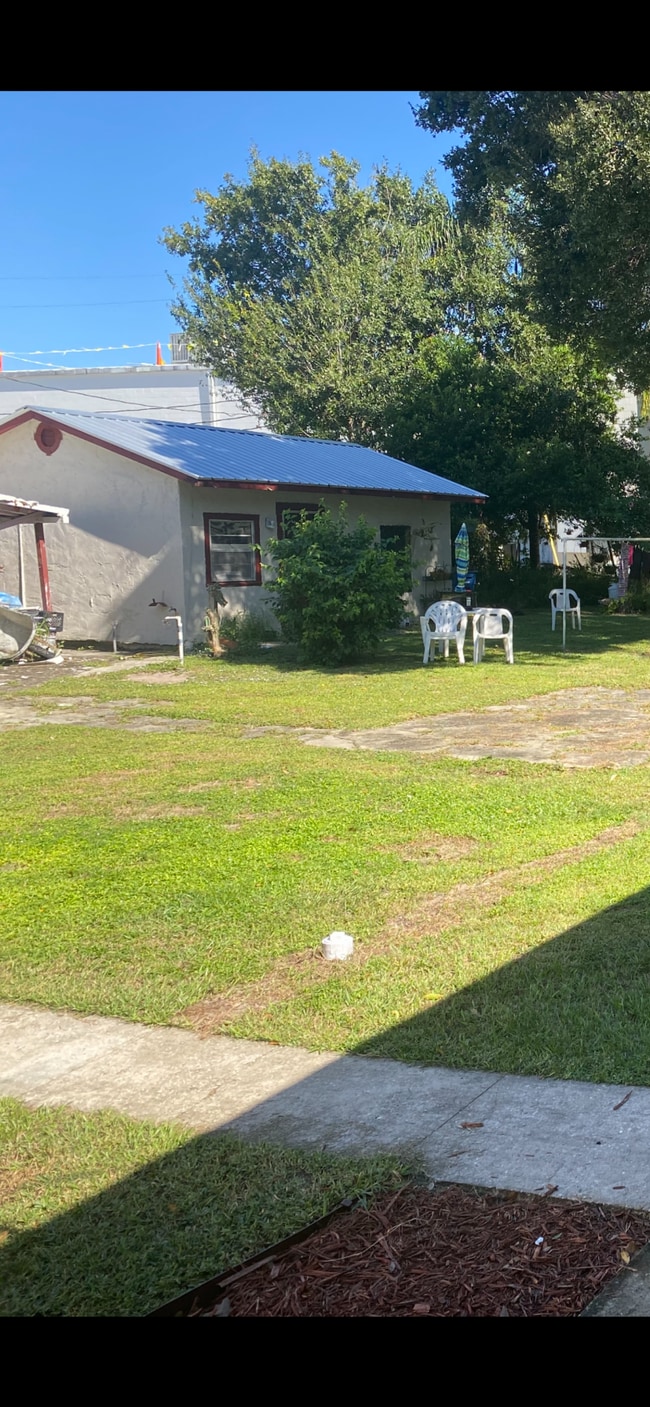 520 Magnolia Ave. Apt. B, Unit 510 magnolia apt E in Sebring, FL - Building Photo - Building Photo