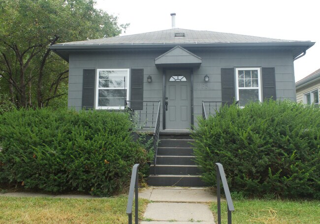 property at 1135 New Hampshire St