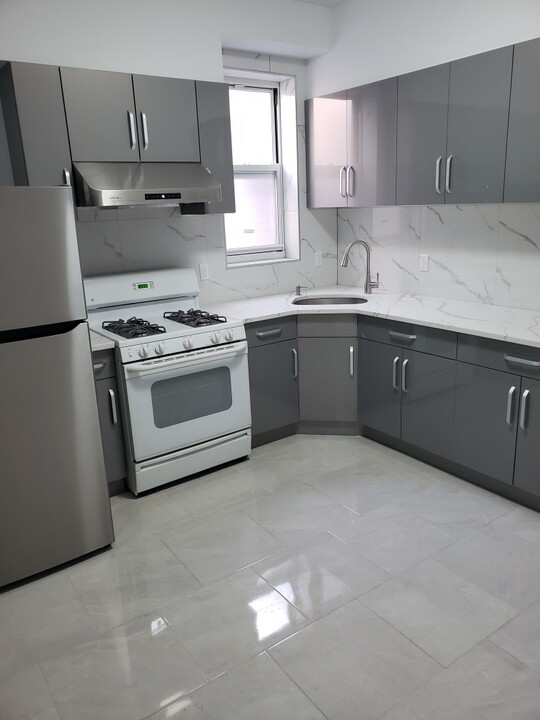 1943 Cropsey Ave, Unit 3 in Brooklyn, NY - Building Photo