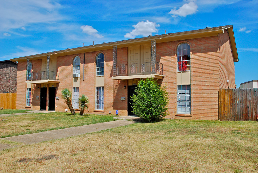 5017 Inverness Ave in Fort Worth, TX - Building Photo