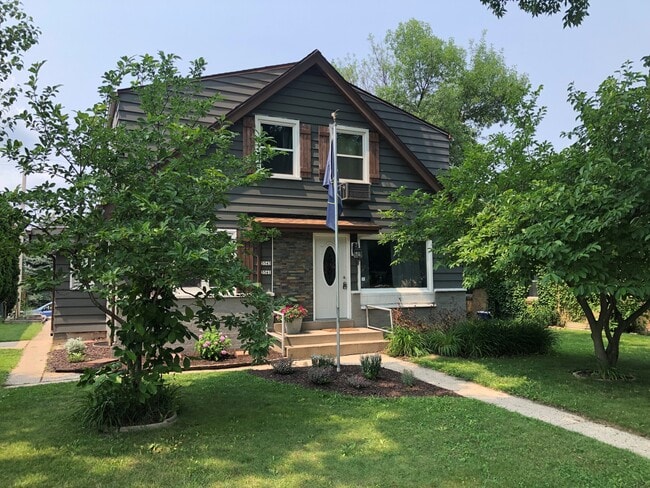 3543 S Chase Ave, Unit 3543