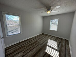 105 Main St in Fultondale, AL - Building Photo - Building Photo