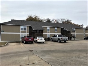 Cedar Avenue Apartments in Tahlequah, OK - Foto de edificio - Other