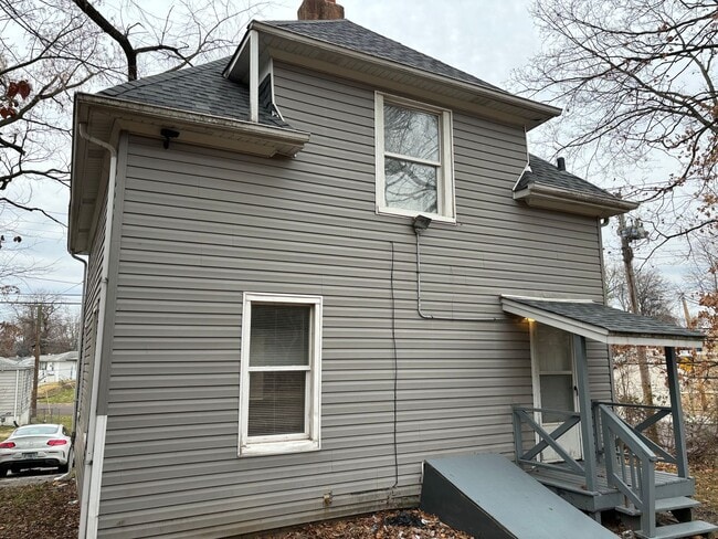 2427 Switzer Ave in Jennings, MO - Building Photo - Building Photo