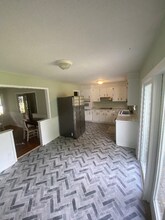 1172 Landsdowne Dr in Charleston, SC - Building Photo - Building Photo