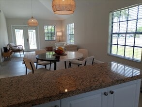 13473 Fountain View Blvd in Wellington, FL - Foto de edificio - Building Photo