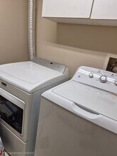 13211 Chalet Pl, Unit chalet in Germantown, MD - Building Photo - Building Photo