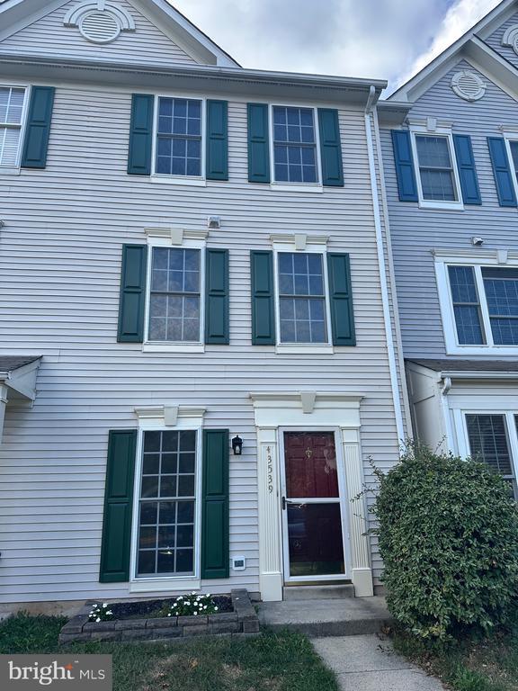 43539 Kiplington Square in Chantilly, VA - Building Photo - Building Photo