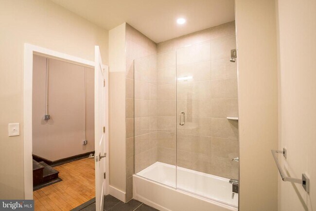 1300 S 19th St in Philadelphia, PA - Building Photo - Building Photo