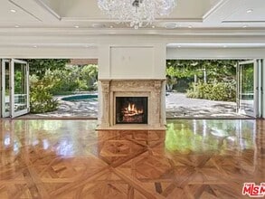 1681 Stone Canyon Rd in Los Angeles, CA - Building Photo - Building Photo