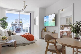 159 NE 6th St, Unit 2704 in Miami, FL - Foto de edificio - Building Photo