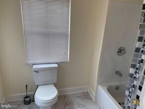 229 S Ann St-Unit -APT. B in Baltimore, MD - Building Photo - Building Photo