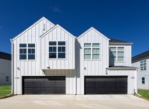 Aerie Blue Sage in Elkhorn, NE - Building Photo - Building Photo