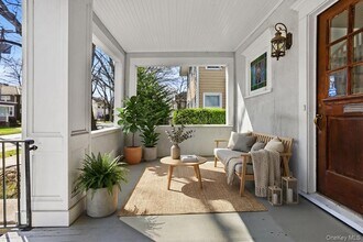 33 Redfield St in Rye, NY - Building Photo - Building Photo