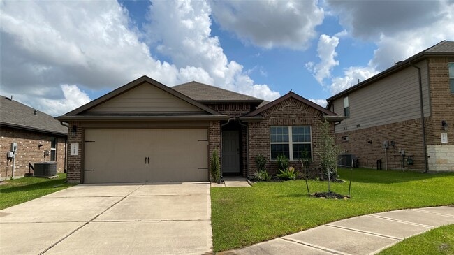 property at 29506 Breakwater Dr