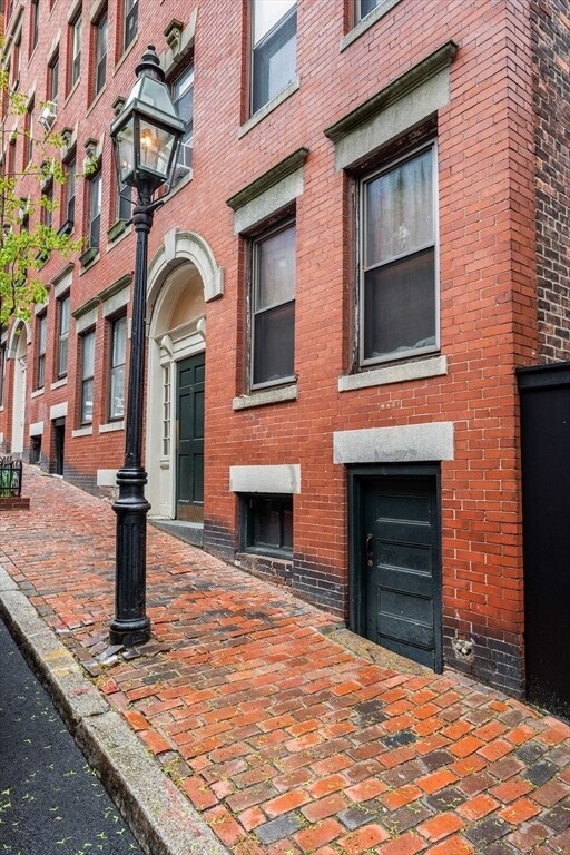 31 Irving St in Boston, MA - Building Photo - Building Photo