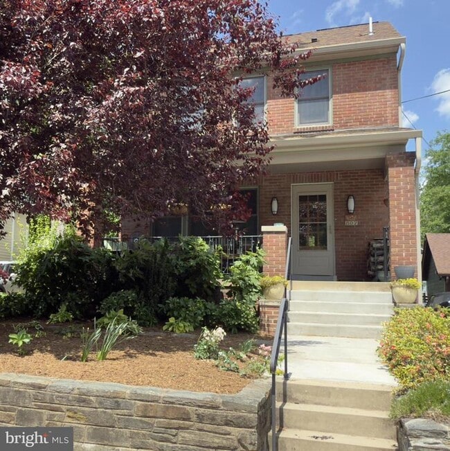 property at 807 Richmond Ave