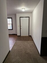 1630 W Swan St in Springfield, MO - Building Photo - Building Photo