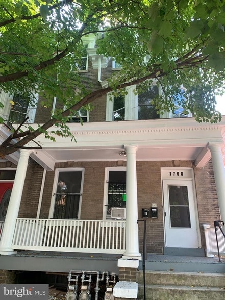 property at 1708 Kilbourne Pl NW