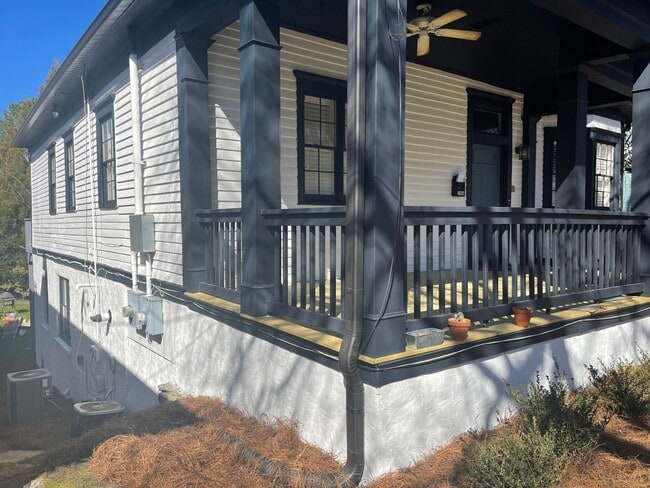 760 W Ashland Ave NE in Atlanta, GA - Building Photo - Building Photo