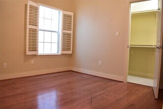 5515 Petty St in Houston, TX - Building Photo - Building Photo