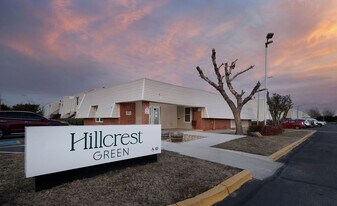 Hillcrest Green in Oklahoma City, OK - Building Photo