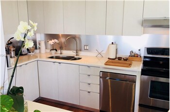 780 NE 69th St-Unit -1510 in Miami, FL - Building Photo - Building Photo