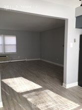 9811 S Kedzie Ave-Unit -1 in Evergreen Park, IL - Building Photo - Building Photo