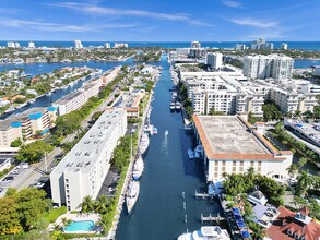 1600 SE 15th St, Unit 400 in Fort Lauderdale, FL - Foto de edificio - Building Photo