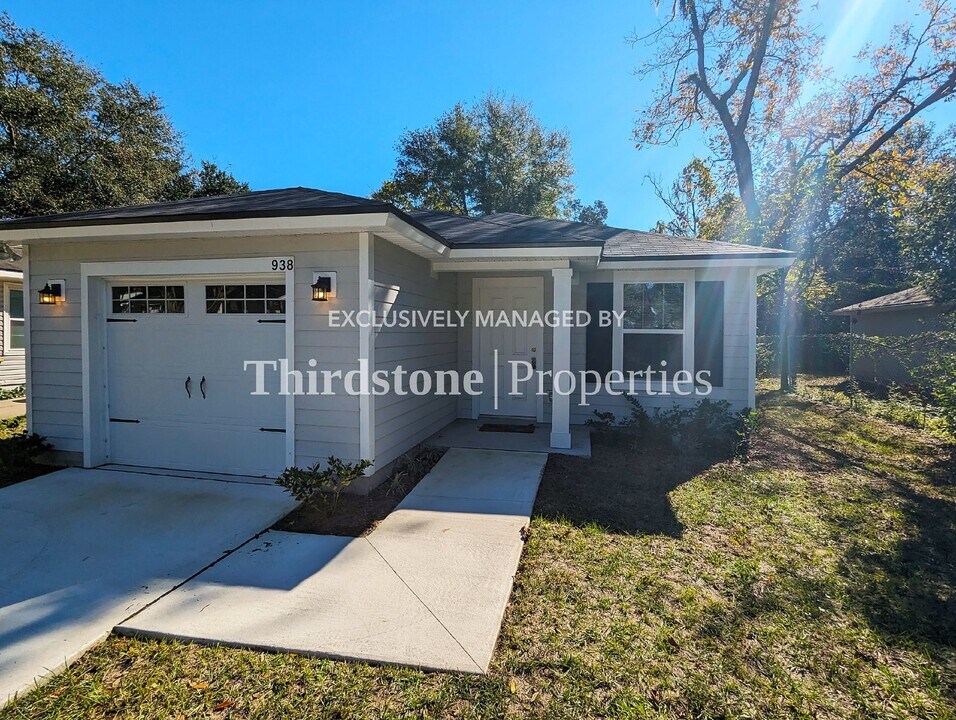 938 Ardoon St in Jacksonville, FL - Building Photo