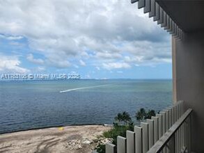 3 Grove Isle Dr, Unit # C1003 in Miami, FL - Building Photo - Building Photo