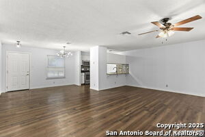 5622 Frst Lk St in San Antonio, TX - Building Photo - Building Photo
