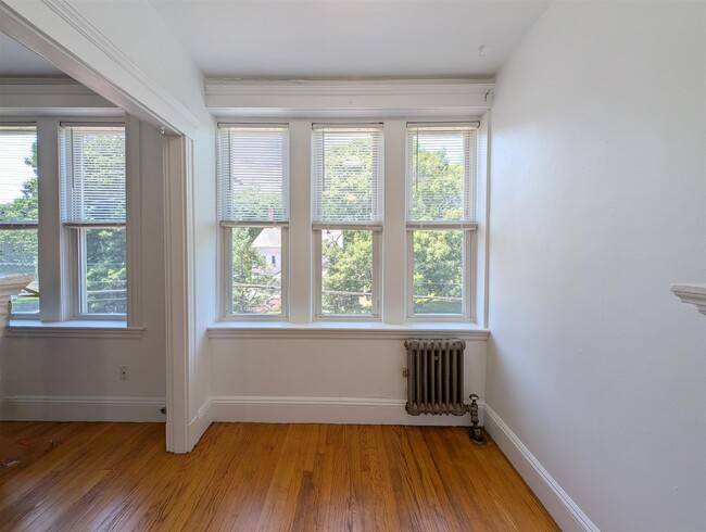 172 Maple St, Unit 303