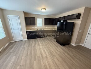 2003 Chapel Park Ln in Greensboro, NC - Building Photo - Building Photo