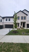 2348 Alsiddiq Dr in Irving, TX - Building Photo