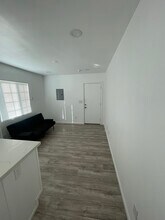 1209 W Oak Ave in Lompoc, CA - Building Photo - Building Photo