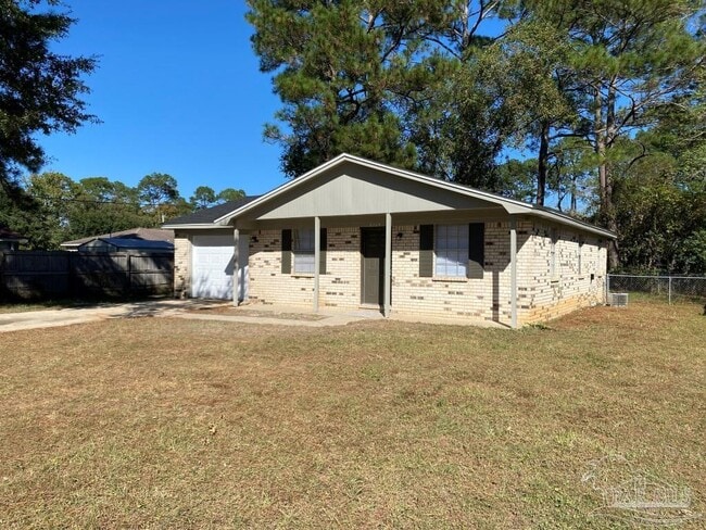 8225 Impala Ct in Pensacola, FL - Building Photo - Building Photo