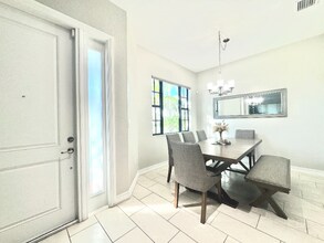 1423 SW 115th Ave in Miramar, FL - Building Photo - Building Photo