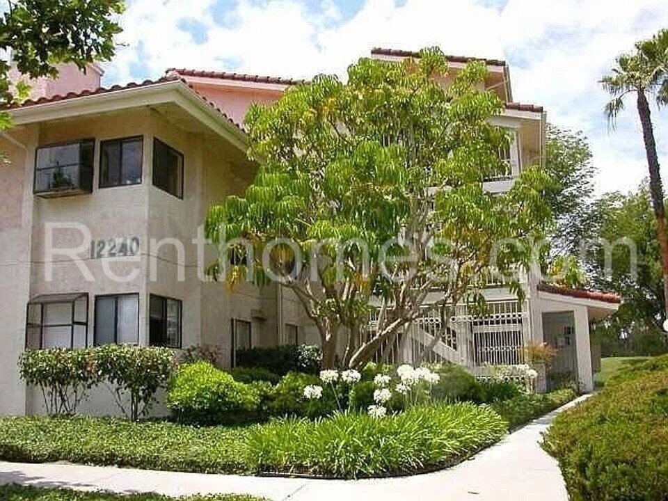 12240 Corte Sabio in San Diego, CA - Building Photo