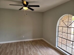 6317 Thurgood Ave in Austin, TX - Foto de edificio - Building Photo