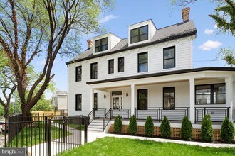 3901 New Hampshire Ave NW in Washington, DC - Building Photo - Building Photo