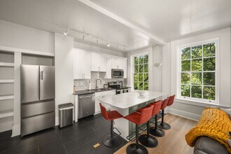 1326 Broadway in Cincinnati, OH - Building Photo - Building Photo