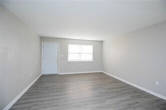 1309 S Washington Ave in Fayetteville, AR - Building Photo - Building Photo