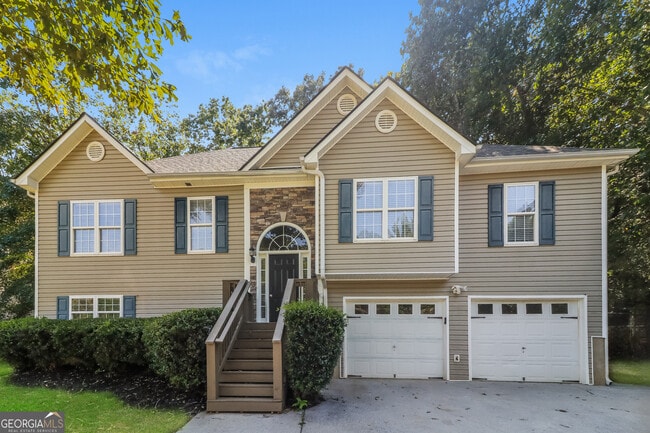 property at 435 Amy Blvd