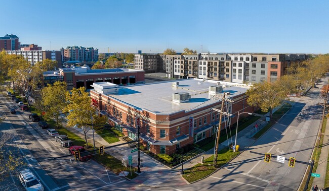 Park Monroe in Columbus, OH - Foto de edificio - Building Photo