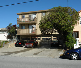 614 Commercial Ave in South San Francisco, CA - Building Photo - Building Photo