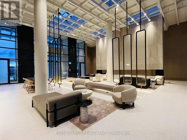 195 Commerce St in Vaughan, ON - Building Photo - Building Photo