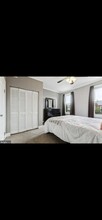 138 Rochester Pl, Unit Bedroom rear side in Baltimore, MD - Building Photo - Building Photo